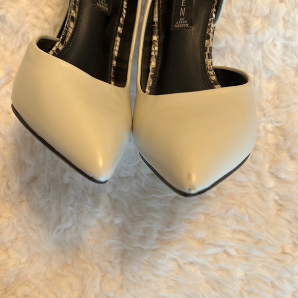 Steven by Steve Madden Newbee White Pumps - Picture 7 of 8